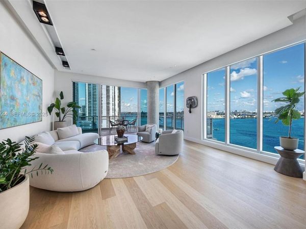 900 Brickell Key Blvd, Unit 1403, Miami, FL 33131