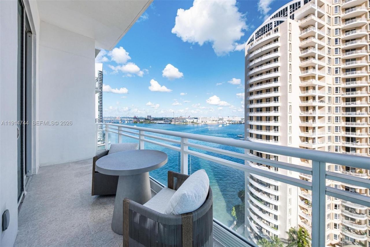 900 Brickell Key Blvd, Unit 1403, Miami, FL 33131 Photo