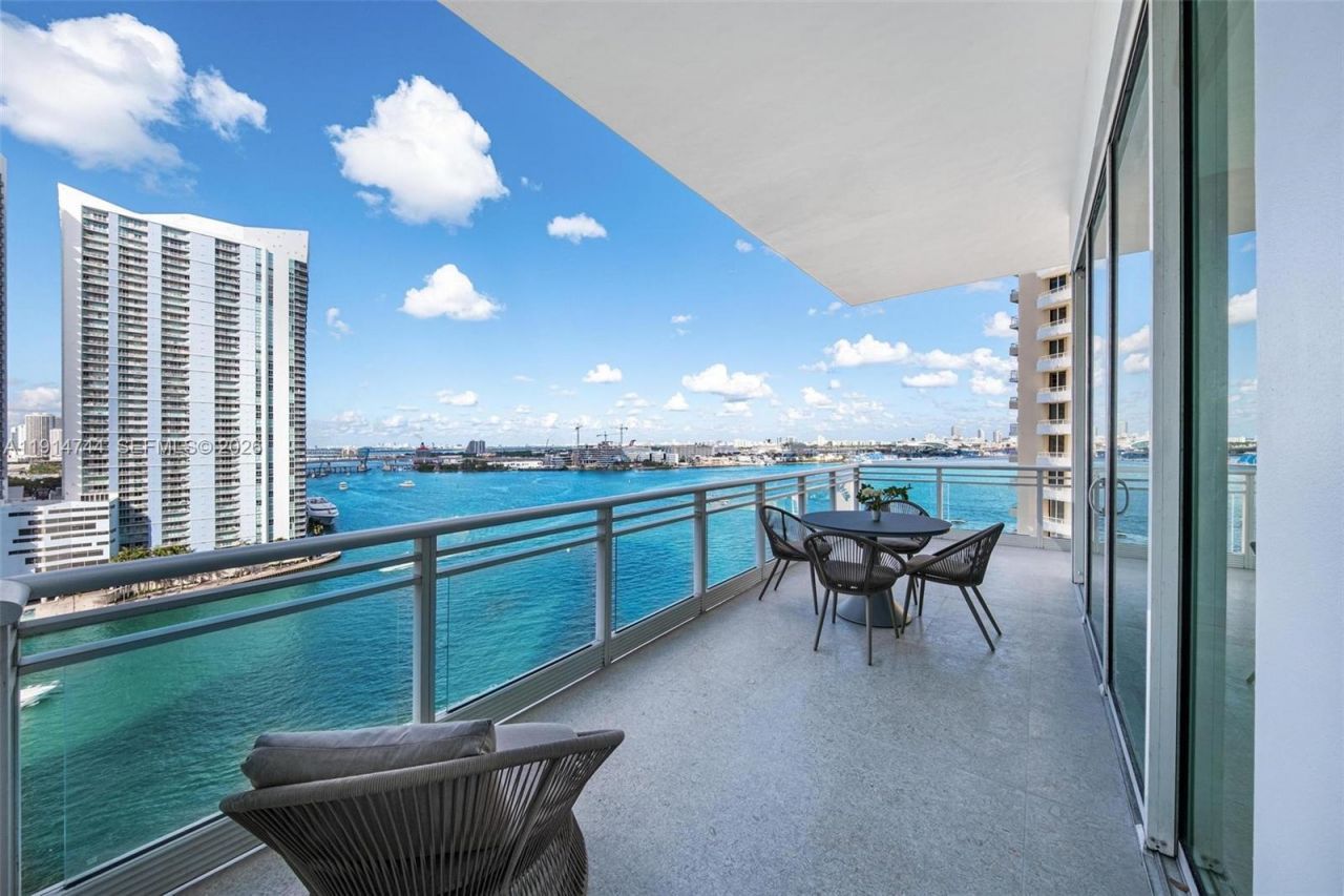 900 Brickell Key Blvd, Unit 1403, Miami, FL 33131 Photo