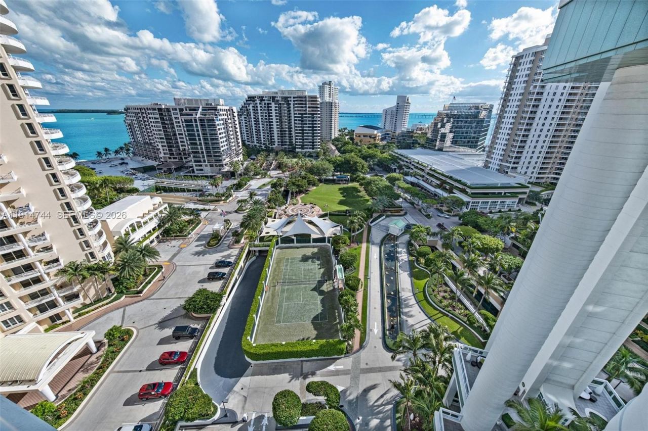 900 Brickell Key Blvd, Unit 1403, Miami, FL 33131 Photo