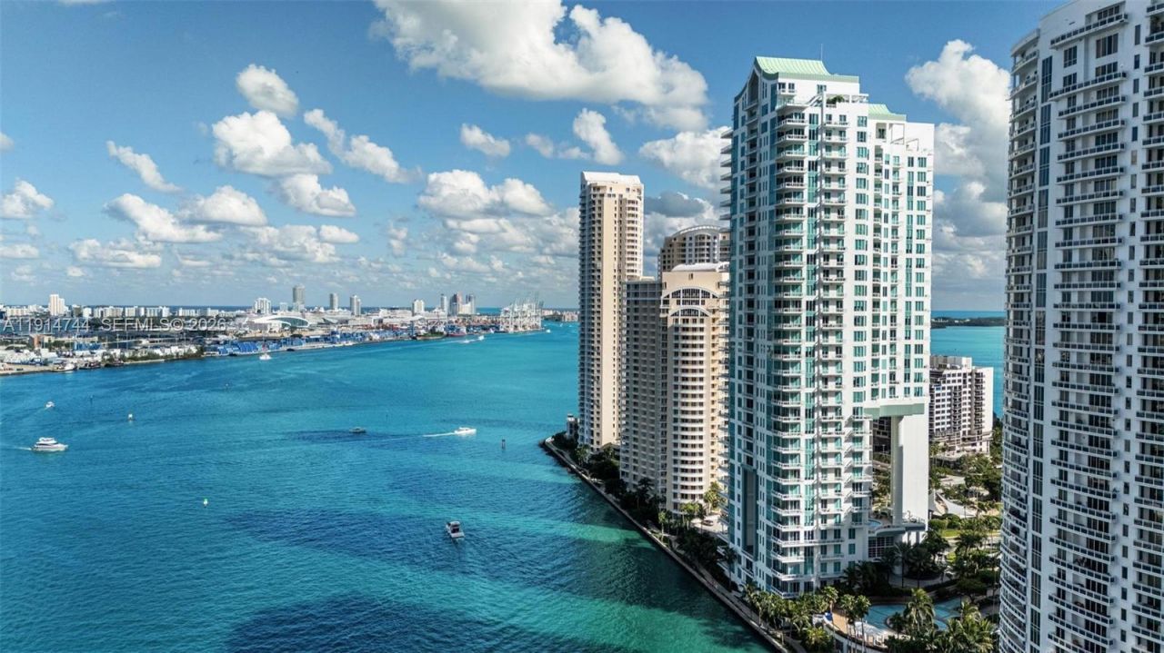 900 Brickell Key Blvd, Unit 1403, Miami, FL 33131 Photo