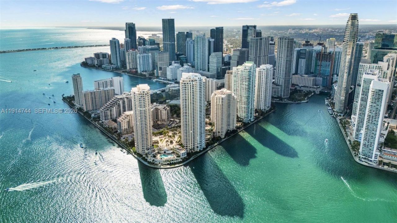 900 Brickell Key Blvd, Unit 1403, Miami, FL 33131 Photo