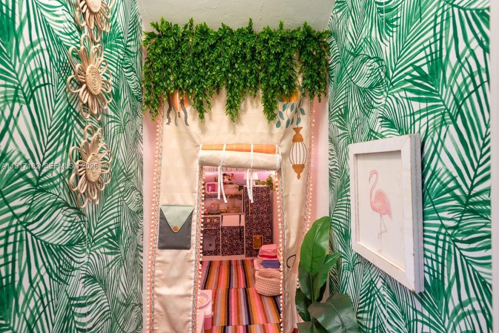 9400 E Broadview Dr, Bay Harbor Islands, FL 33154 Photo