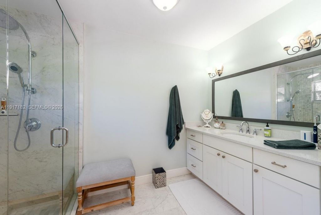 9400 E Broadview Dr, Bay Harbor Islands, FL 33154 Photo