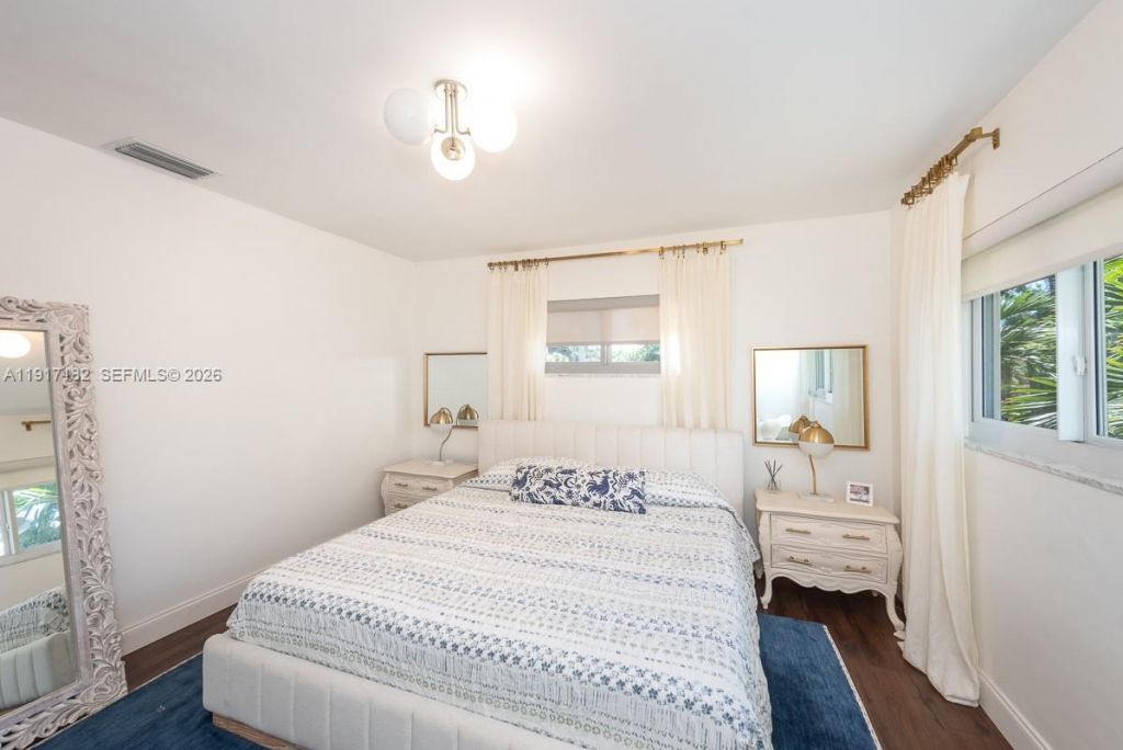 9400 E Broadview Dr, Bay Harbor Islands, FL 33154 Photo