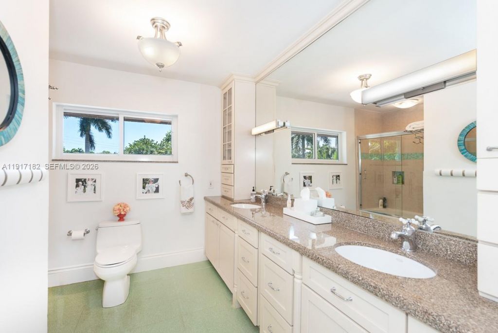 9400 E Broadview Dr, Bay Harbor Islands, FL 33154 Photo