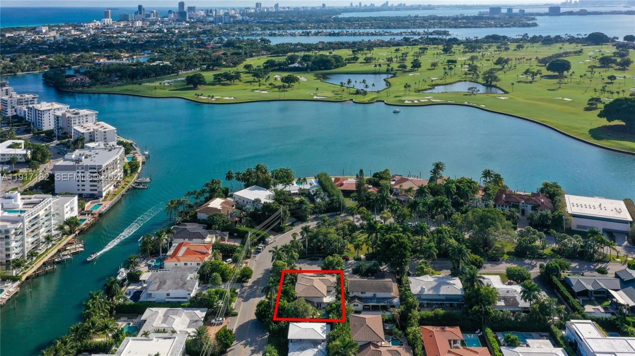 9400 E Broadview Dr, Bay Harbor Islands, FL 33154 Photo