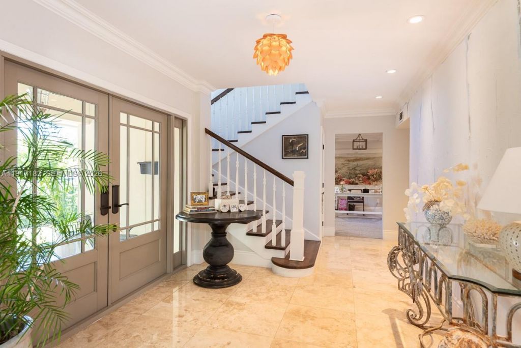 9400 E Broadview Dr, Bay Harbor Islands, FL 33154 Photo