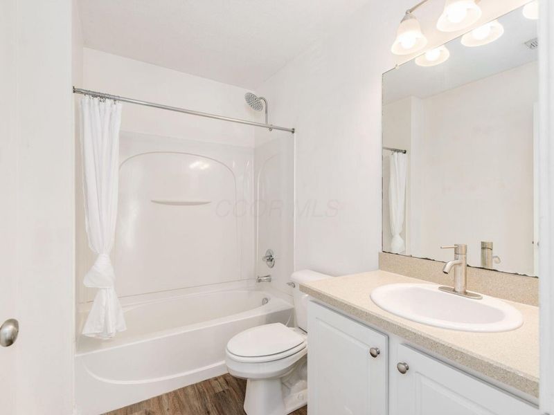 355 Dysar Run Drive, Unit 26, Blacklick, OH 43004 Photo 5