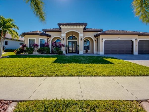 912 Palmetto Pointe CIR, CAPE CORAL, FL 33991