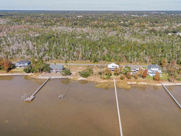 3801 Andrew Jackson Dr, Pace, FL 32571