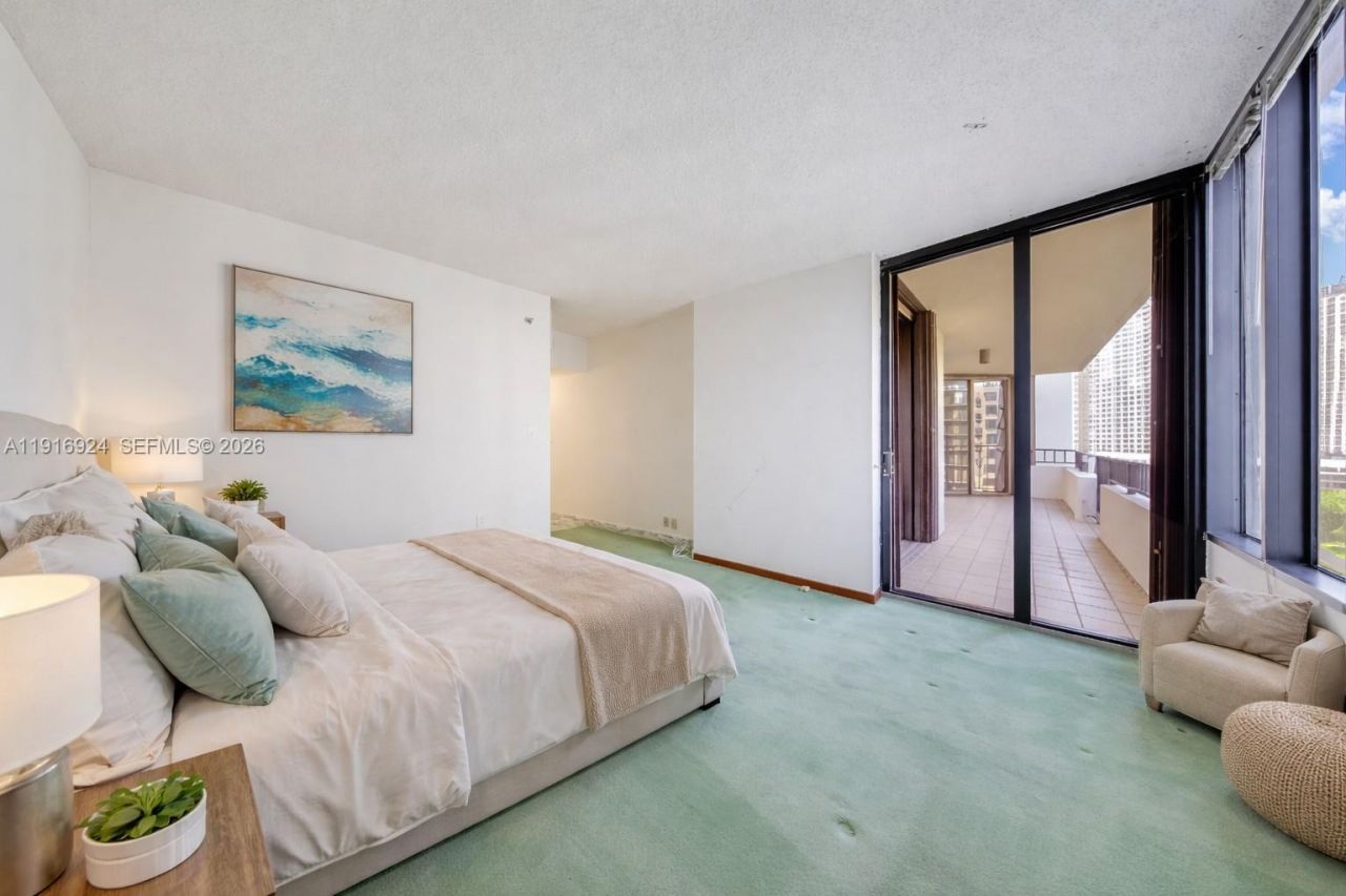 520 Brickell Key Dr, Unit A1104, Miami, FL 33131 Photo