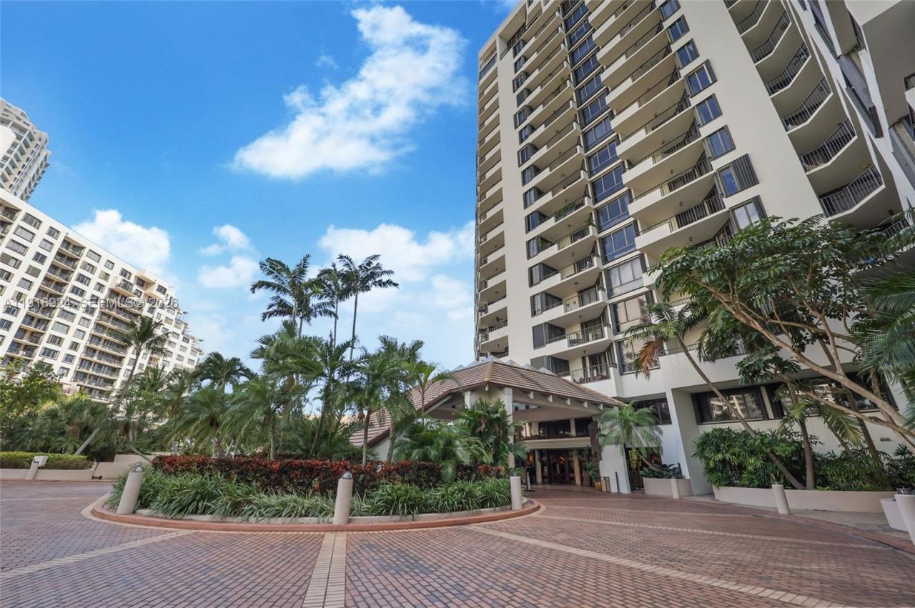 520 Brickell Key Dr, Unit A1104, Miami, FL 33131 Photo