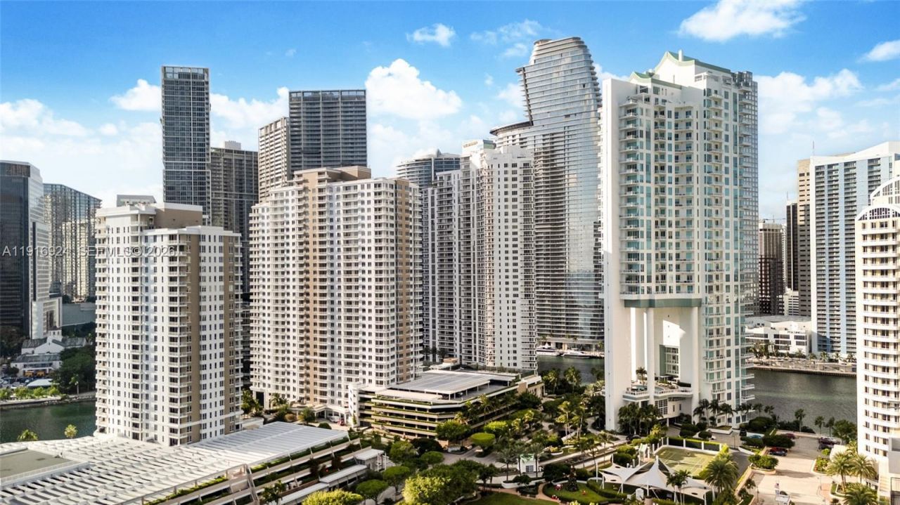 520 Brickell Key Dr, Unit A1104, Miami, FL 33131 Photo