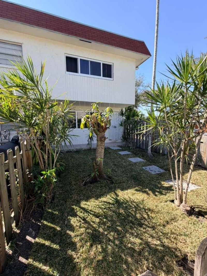 1480 NE 151st St, Unit 101, Miami, FL 33162 Photo