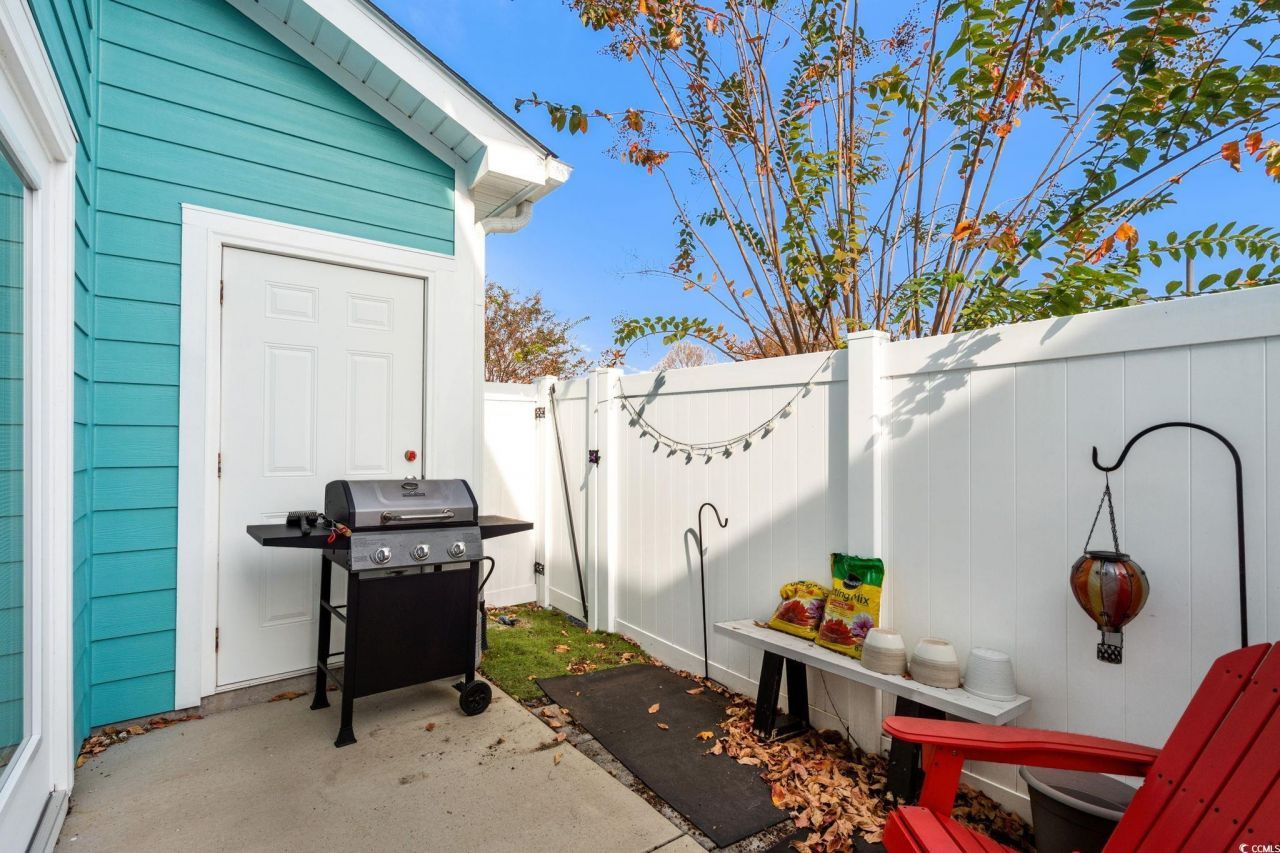 804 Moen Pl. Photo 11