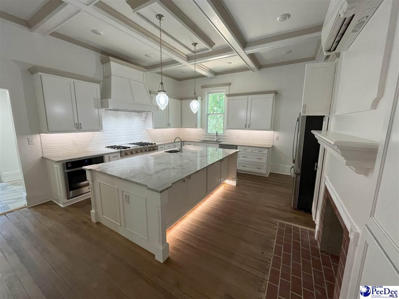 408 E Home Ave Photo 4