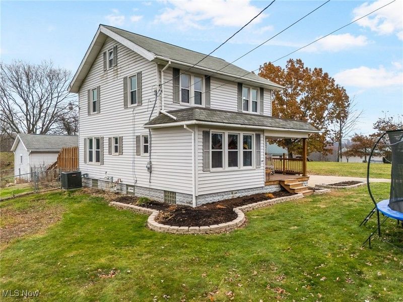 3840 Waynesburg Drive SE, Canton, OH 44707 Photo 1