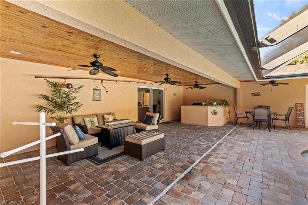 2569 Outrigger Ln, Naples, FL 34104 Photo