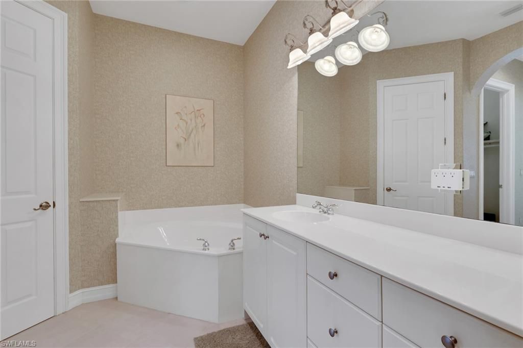 3134 Santorini Ct, Naples, FL 34119 Photo