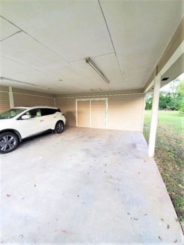 12610 NW Virginia G. Weaver Street, Bristol, FL 32321 Photo