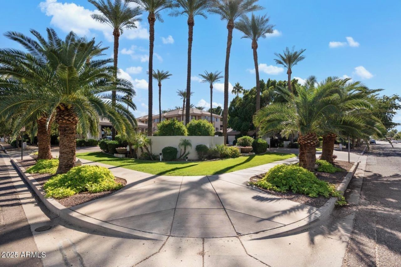 4343 N 21st Street, Unit 253, Phoenix, AZ 85016 Main Photo