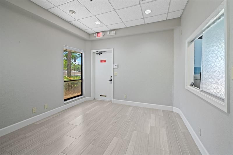 1501 Presidential Way, Unit 9, West Palm Beach, FL 33401 Photo