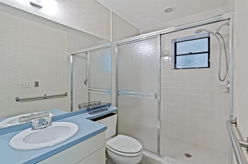 1501 Presidential Way, Unit 9, West Palm Beach, FL 33401 Photo