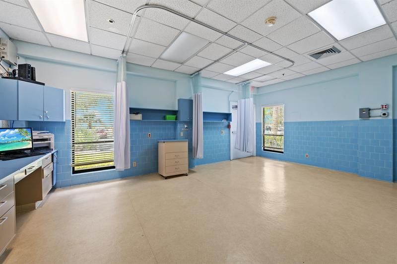 1501 Presidential Way, Unit 9, West Palm Beach, FL 33401 Photo