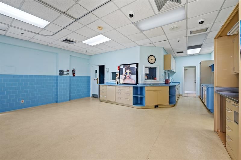 1501 Presidential Way, Unit 9, West Palm Beach, FL 33401 Photo