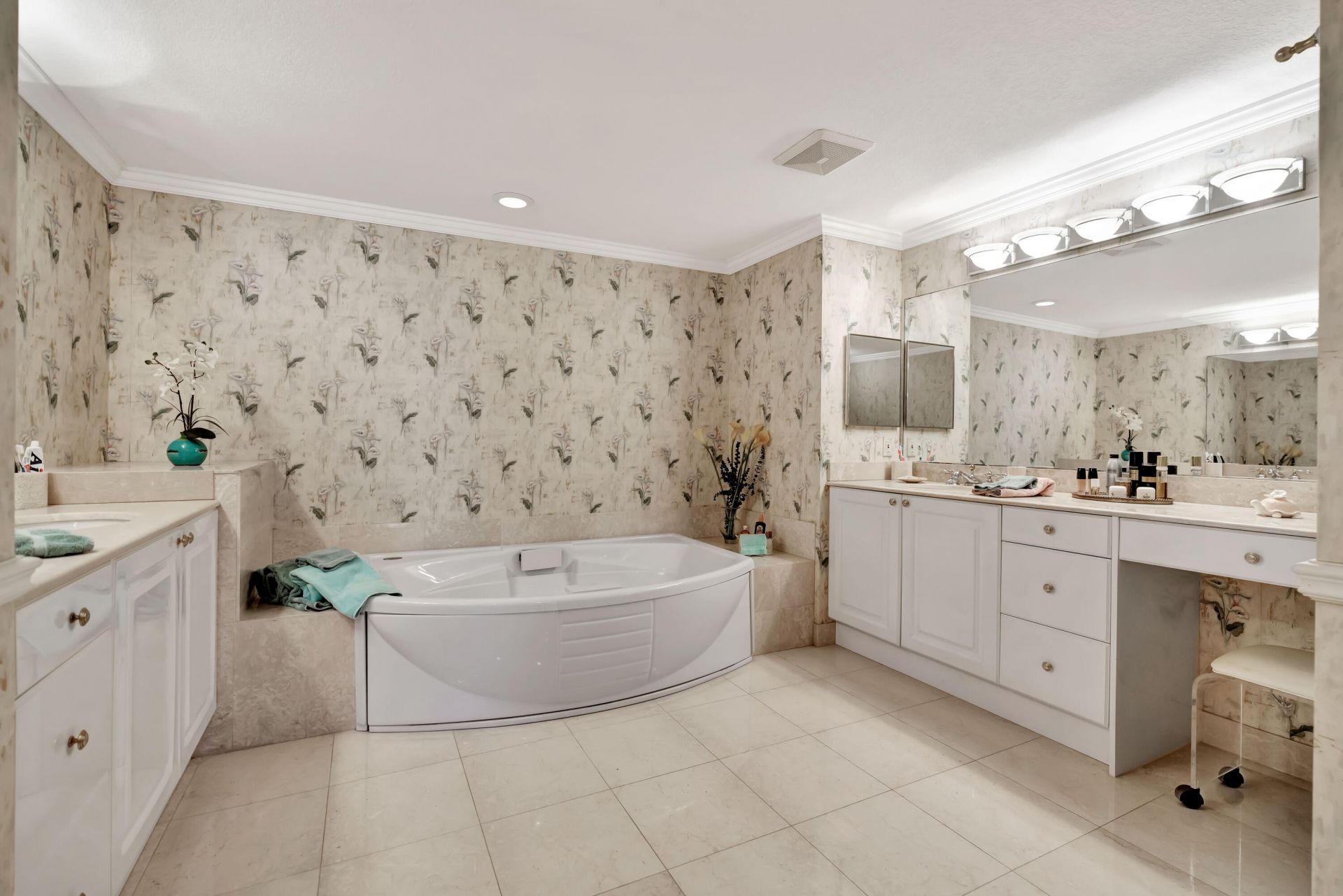 750 Ocean Royale Way, Unit 603, Juno Beach, FL 33408 Photo