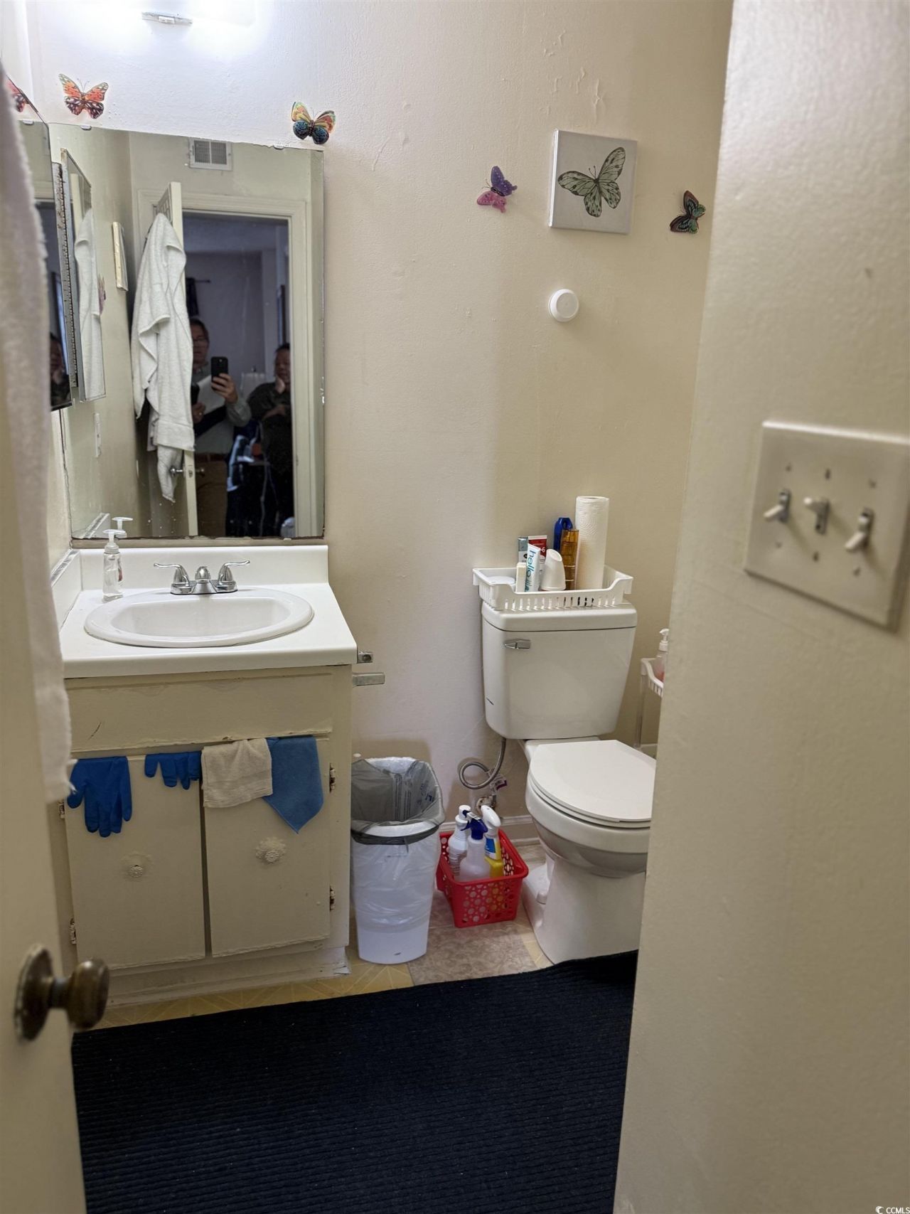 2005 Greens Blvd. Photo 13