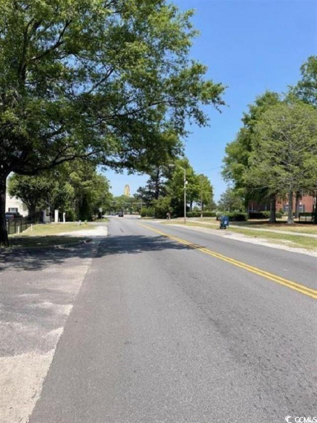 2005 Greens Blvd. Photo 16