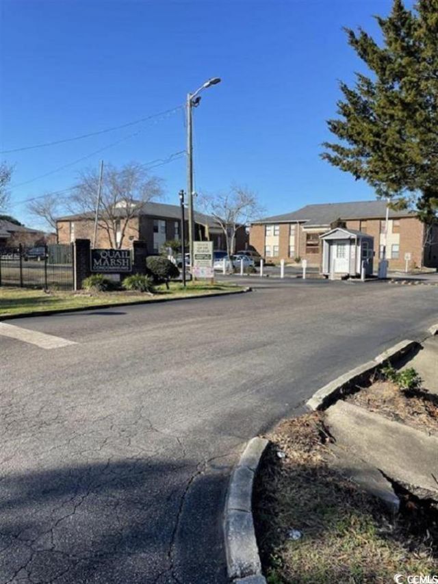 2005 Greens Blvd. Photo 21