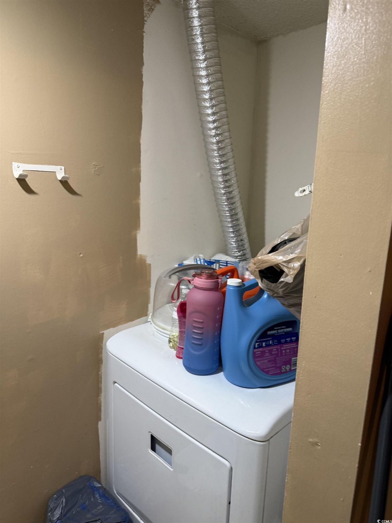 2005 Greens Blvd. Photo 6