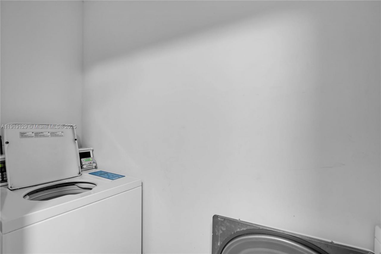 1542 Drexel Ave, Unit 306, Miami Beach, FL 33139 Photo