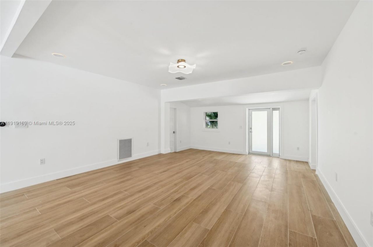 2001 SW 23rd Ave, Fort Lauderdale, FL 33312 Photo