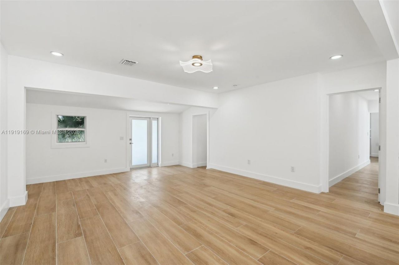 2001 SW 23rd Ave, Fort Lauderdale, FL 33312 Photo