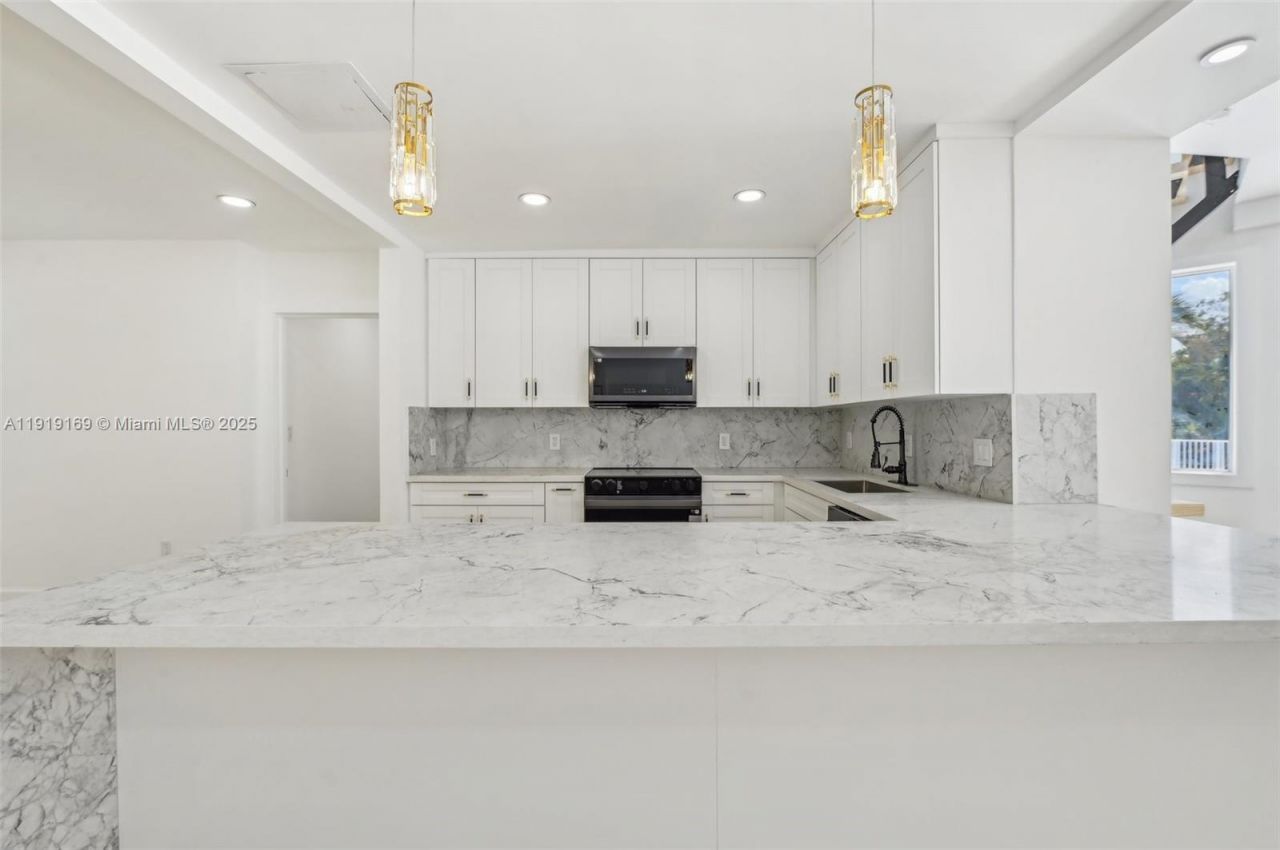 2001 SW 23rd Ave, Fort Lauderdale, FL 33312 Photo