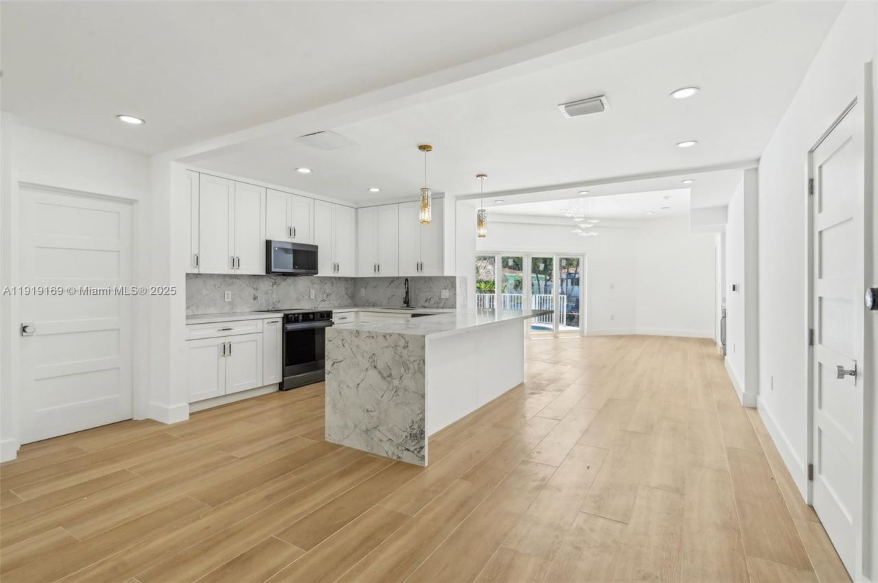 2001 SW 23rd Ave, Fort Lauderdale, FL 33312 Photo