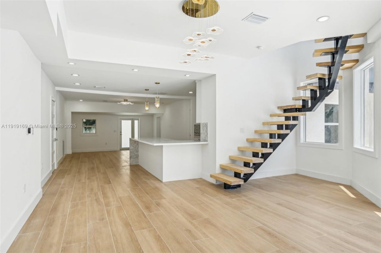 2001 SW 23rd Ave, Fort Lauderdale, FL 33312 Photo