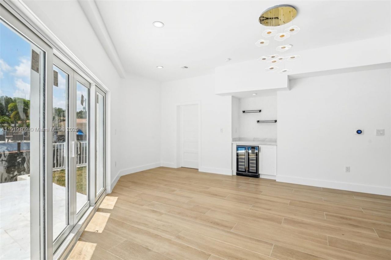 2001 SW 23rd Ave, Fort Lauderdale, FL 33312 Photo