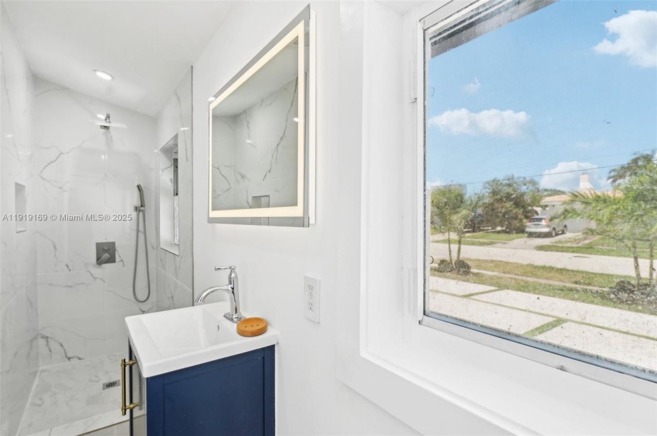 2001 SW 23rd Ave, Fort Lauderdale, FL 33312 Photo