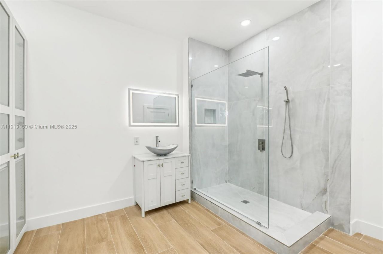 2001 SW 23rd Ave, Fort Lauderdale, FL 33312 Photo