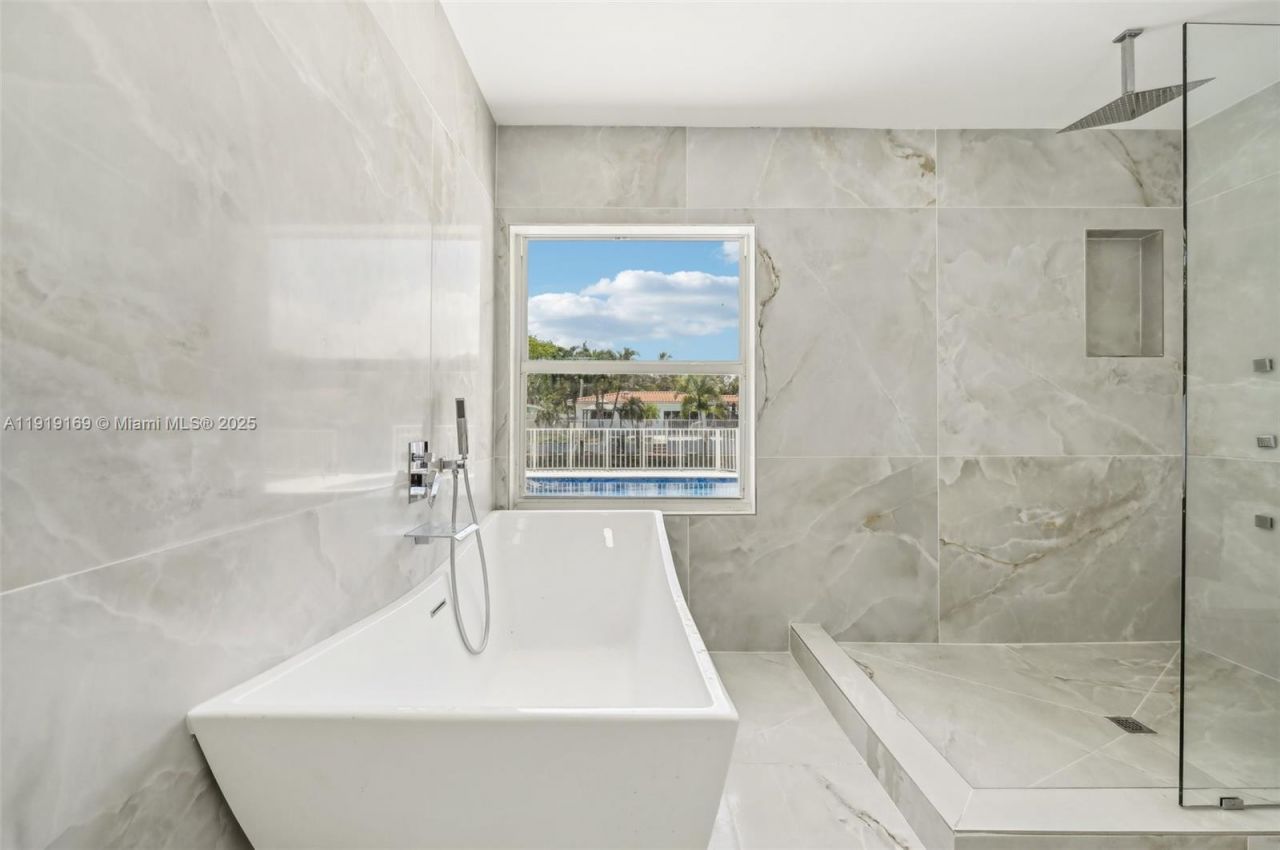 2001 SW 23rd Ave, Fort Lauderdale, FL 33312 Photo