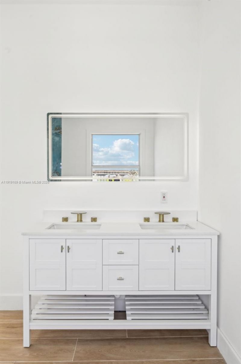 2001 SW 23rd Ave, Fort Lauderdale, FL 33312 Photo