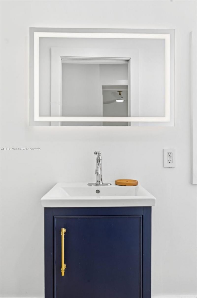 2001 SW 23rd Ave, Fort Lauderdale, FL 33312 Photo