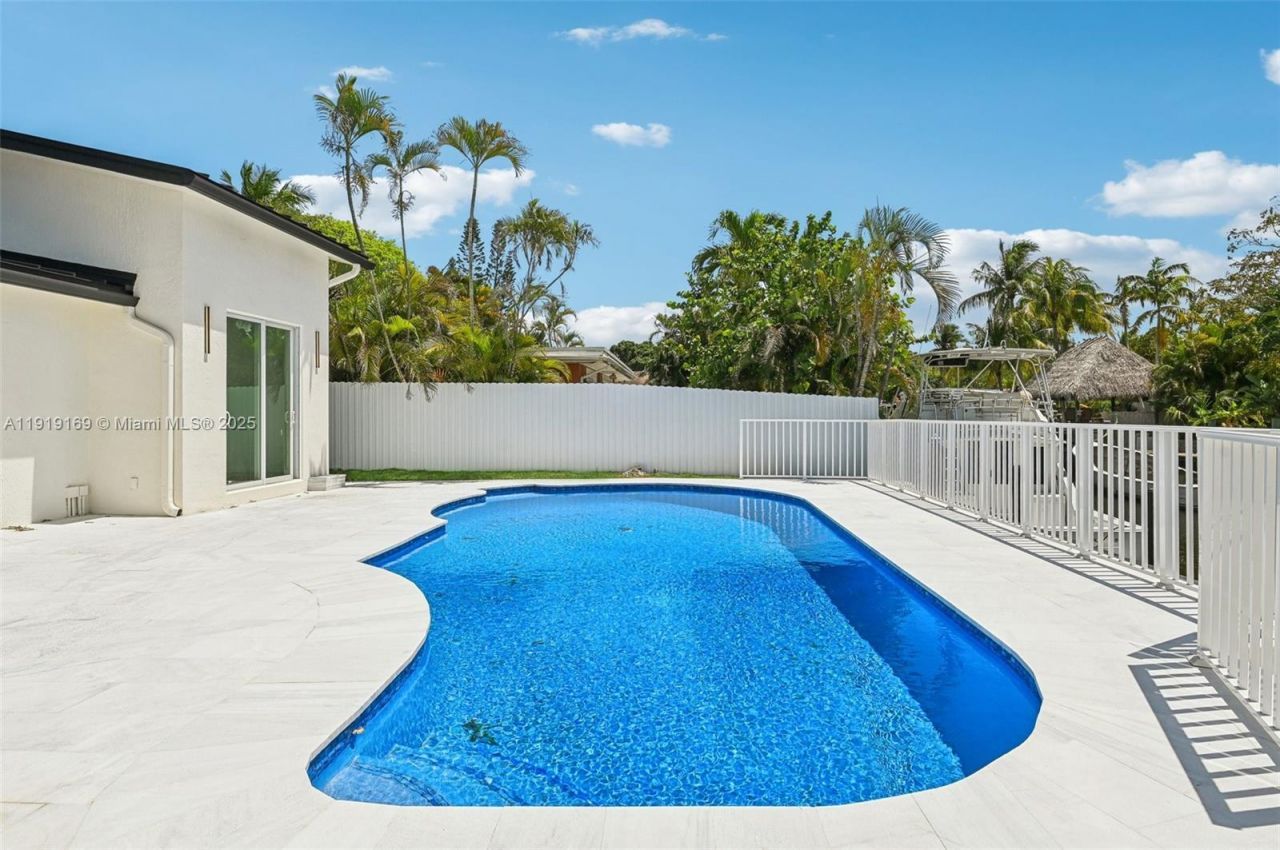 2001 SW 23rd Ave, Fort Lauderdale, FL 33312 Photo