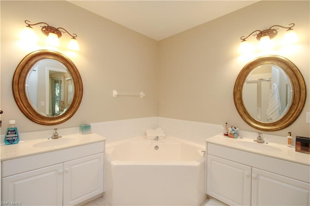 3435 Laurel Greens Ln S, Unit 201, Naples, FL 34119 Photo