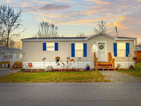 962 Main Street, Unit 10, Monmouth, ME 04259